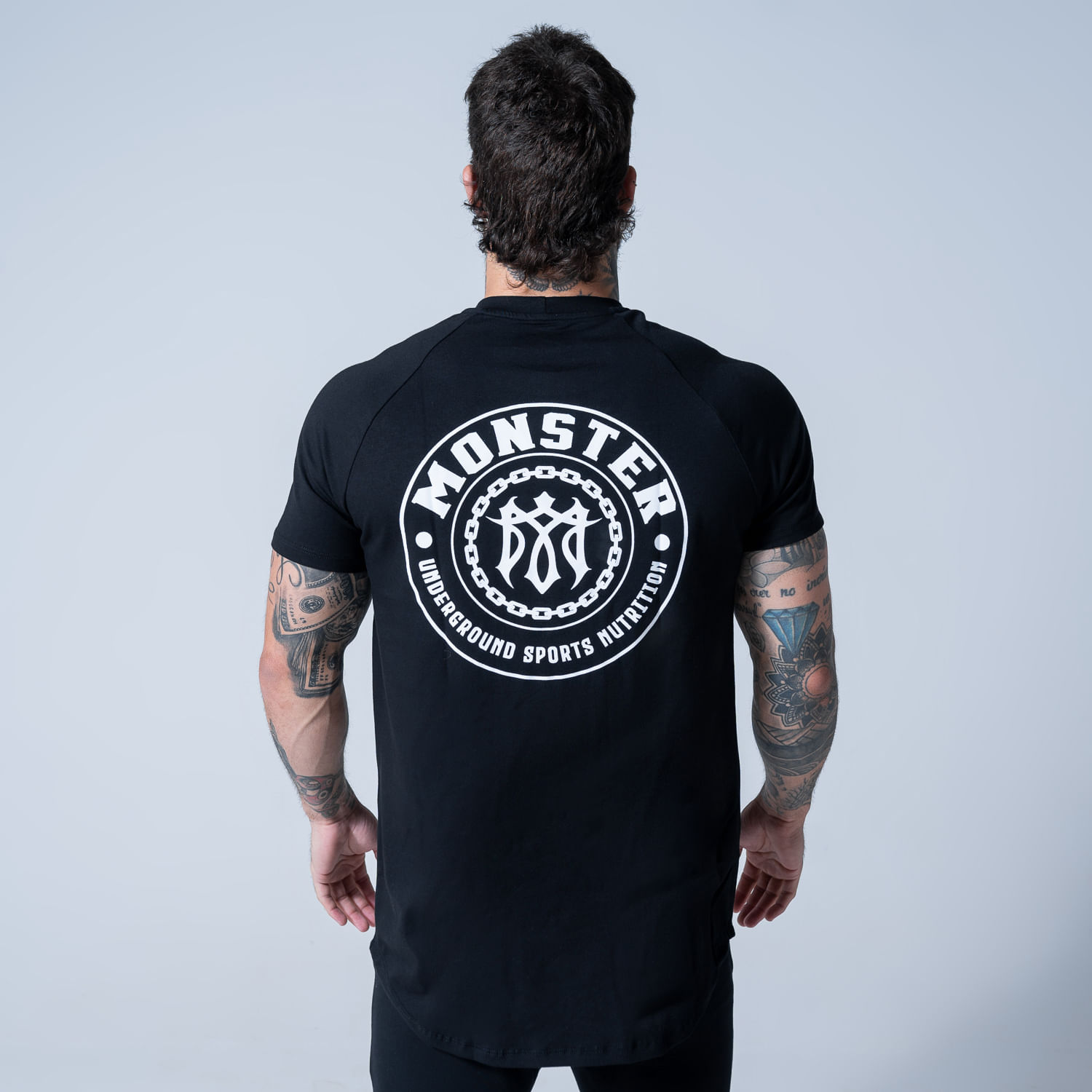 camiseta-raglan-long-monster-preto-masculino-m