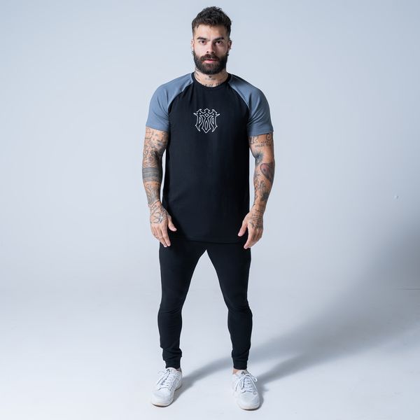 camiseta-raglan-contraste-monster-silhueta-preto-masculino-p
