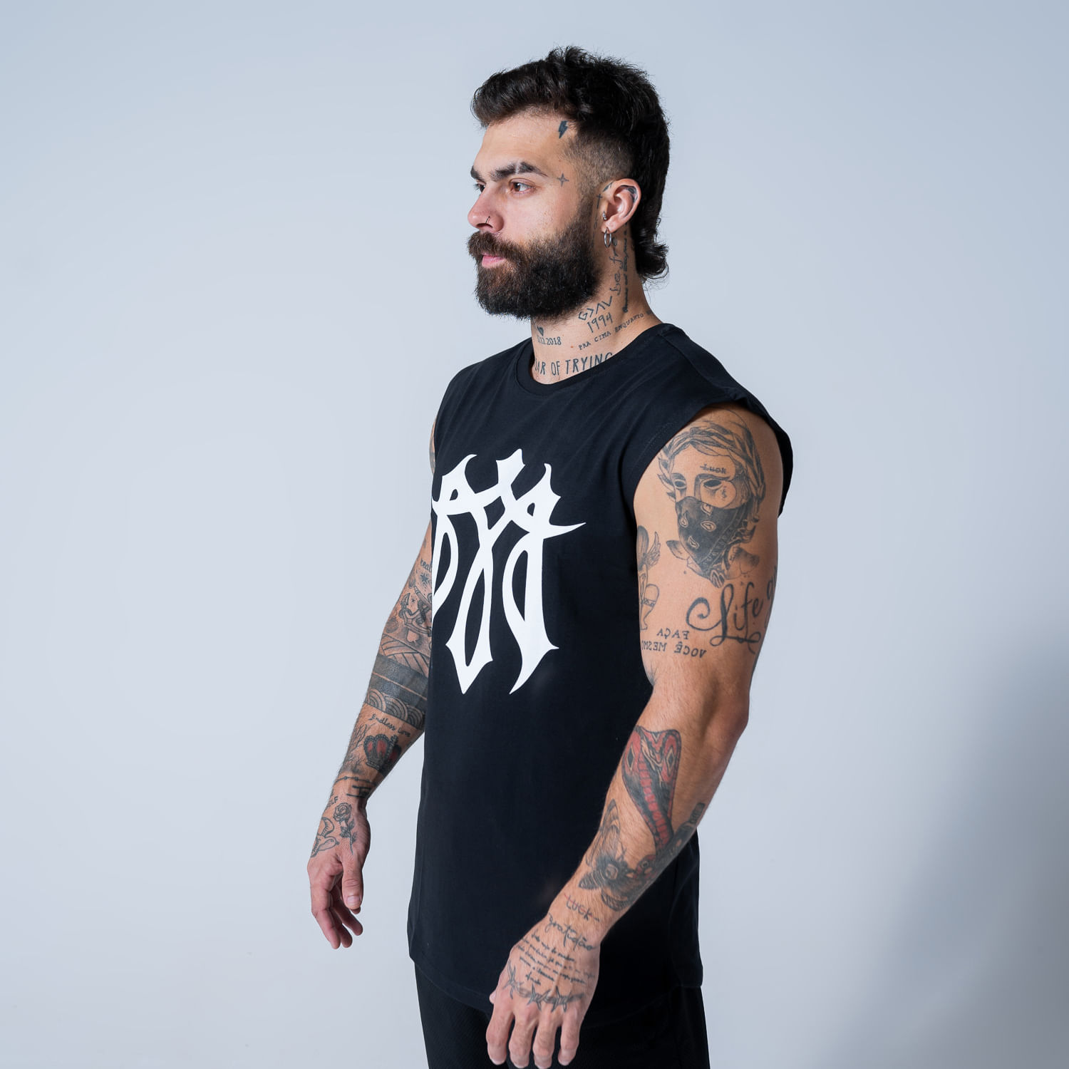 regata-drop-shoulder-sleveless-monster-preto-masculino-p